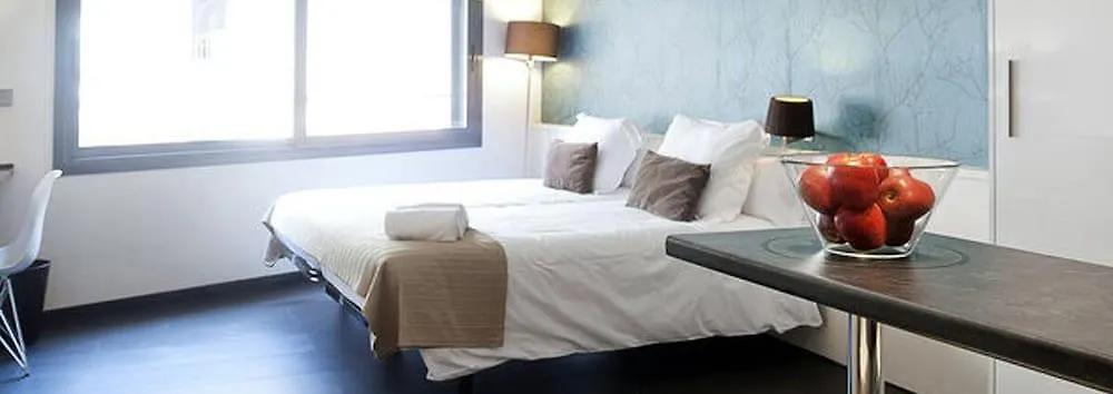 Barcelona Fifteen Central Aparthotel İspanya