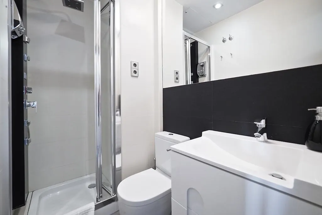 **  Barcelona Fifteen Central Aparthotel Spanien