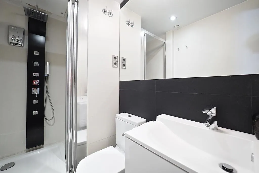 Barcelona Fifteen Central Aparthotel 2*,  Spanien