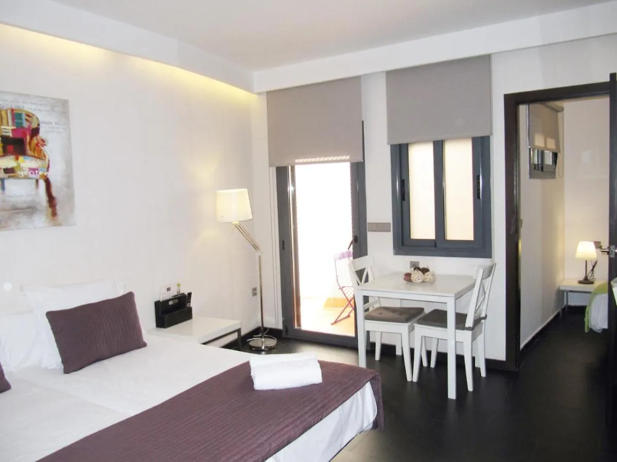 Barcelona Fifteen Central Aparthotel 2*,  Spanien
